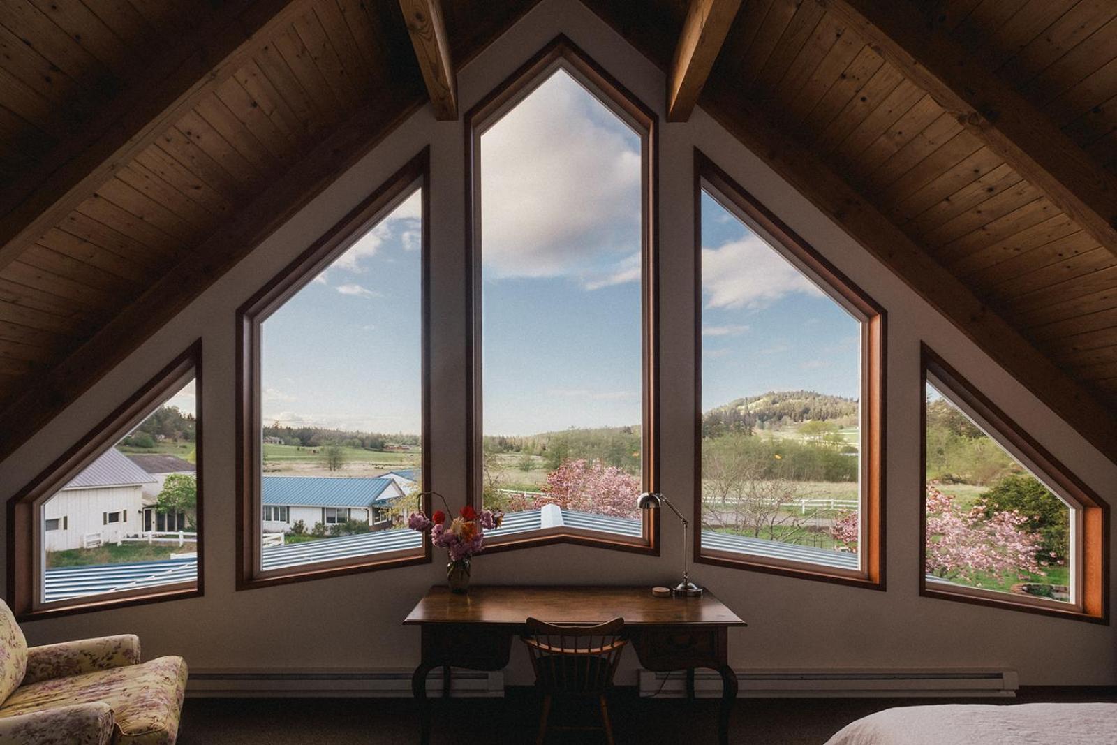 King Room with Mountain View